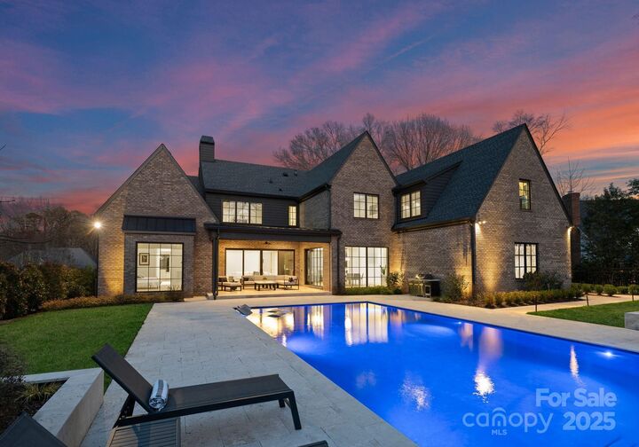 2103 Cortelyou Road  Charlotte NC 28211 photo