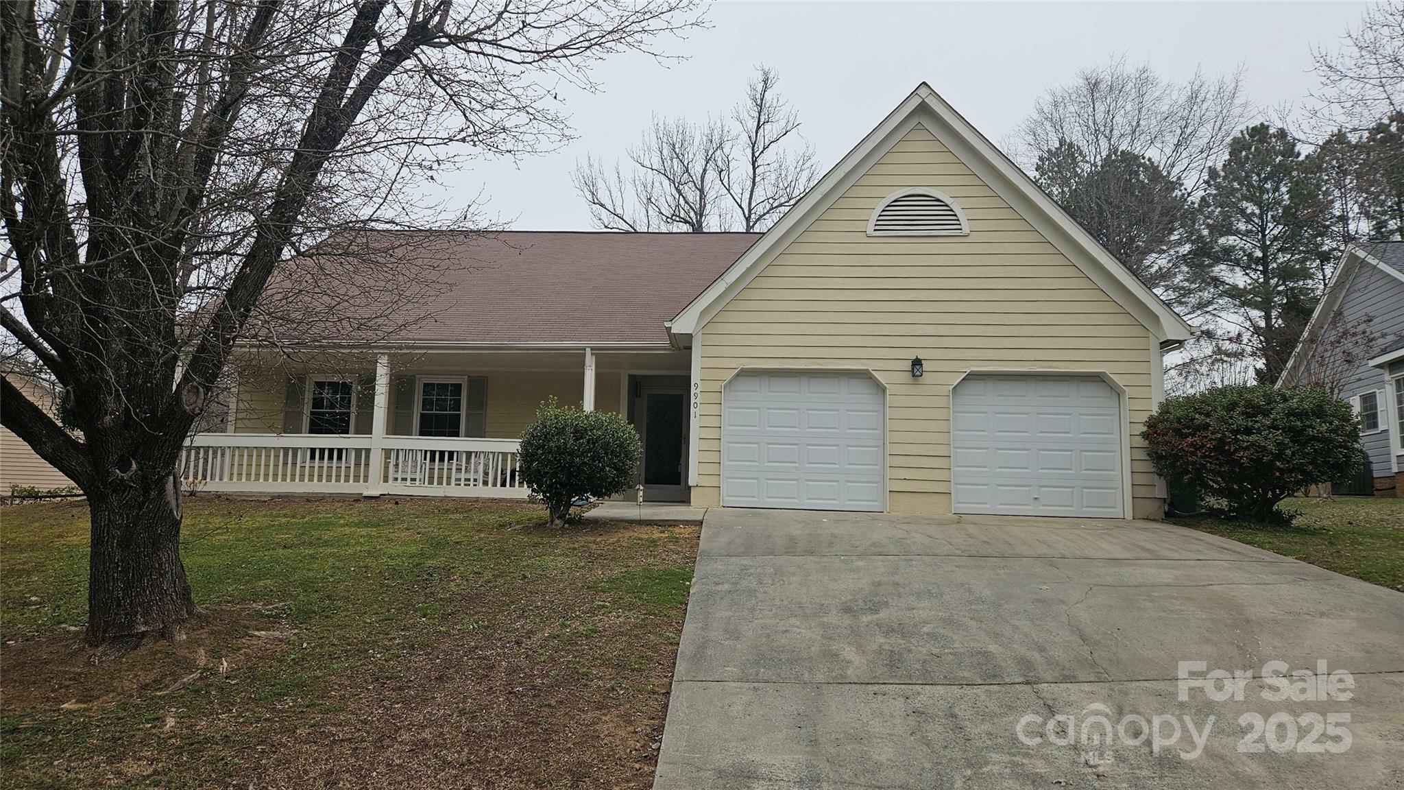 Property Photo:  9901 Fairlea Drive  NC 28269 