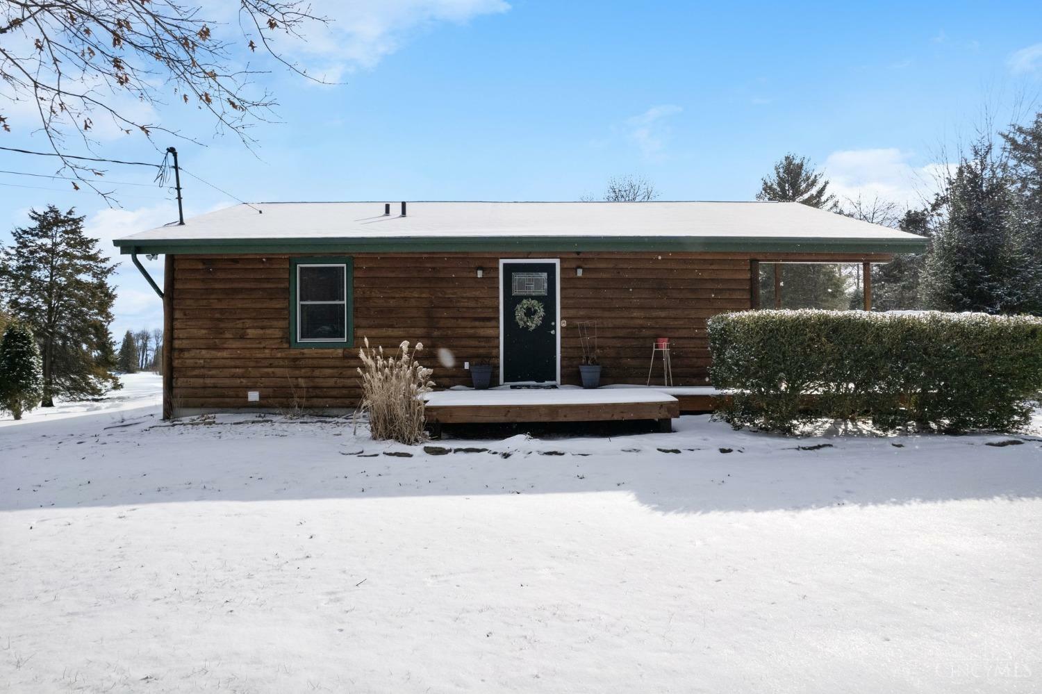 Property Photo: 2554 Swings Corner Pt Isabel Road OH 45106