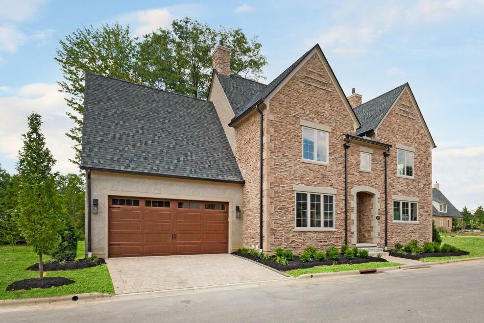 Property Photo: 105 Barrington Place OH 43065