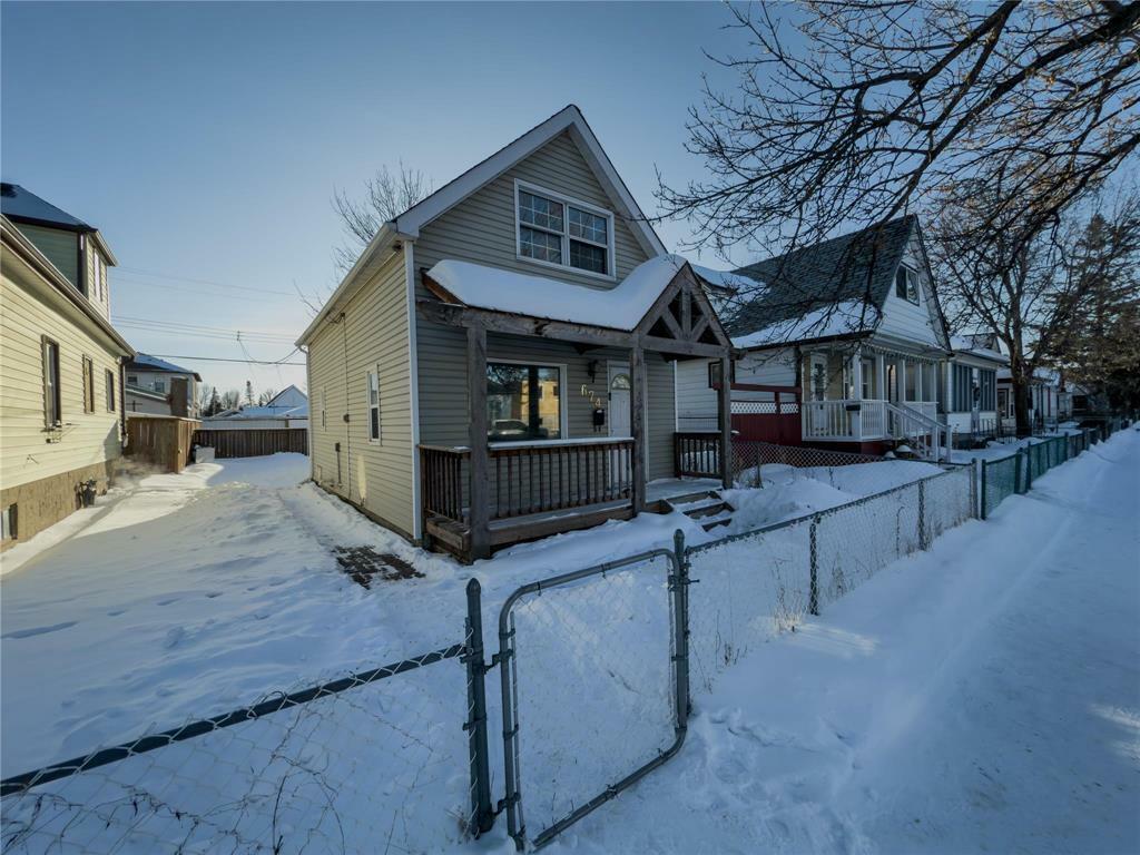 674 Alfred Avenue  Winnipeg MB R2W 1Y8 photo