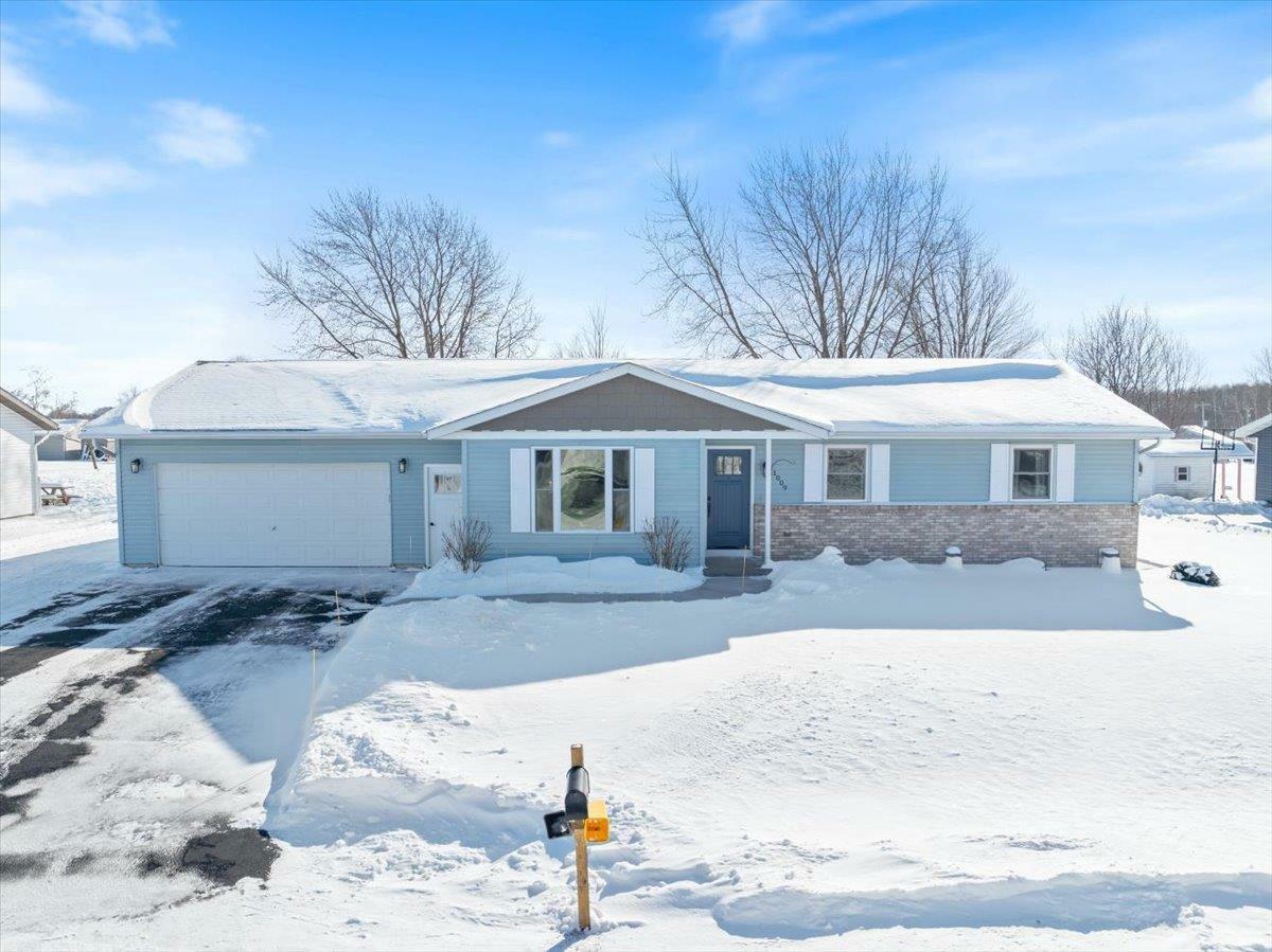 Property Photo: 1009 East Aspen Street WI 54479
