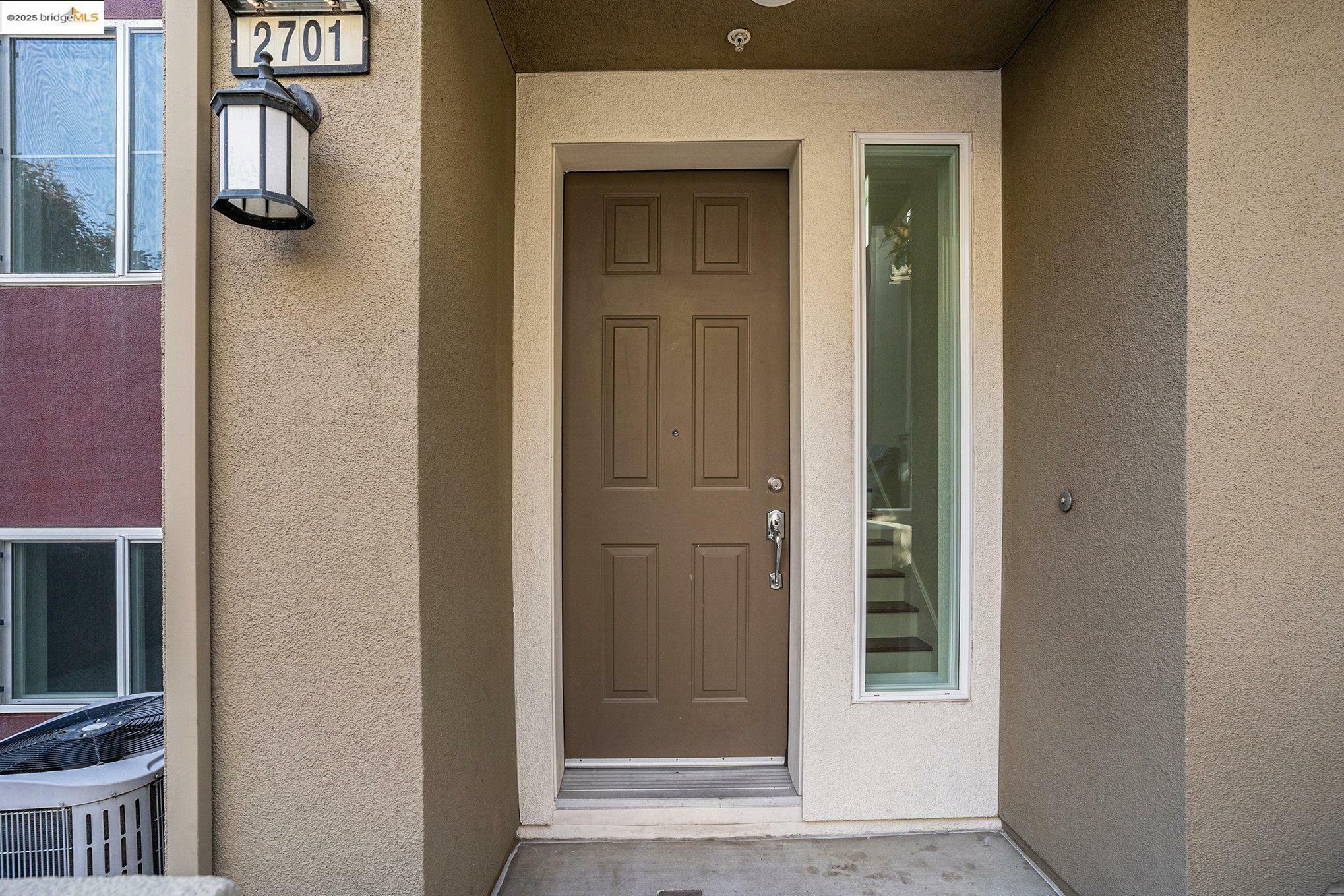 Property Photo:  2701 Holly St  CA 94806 