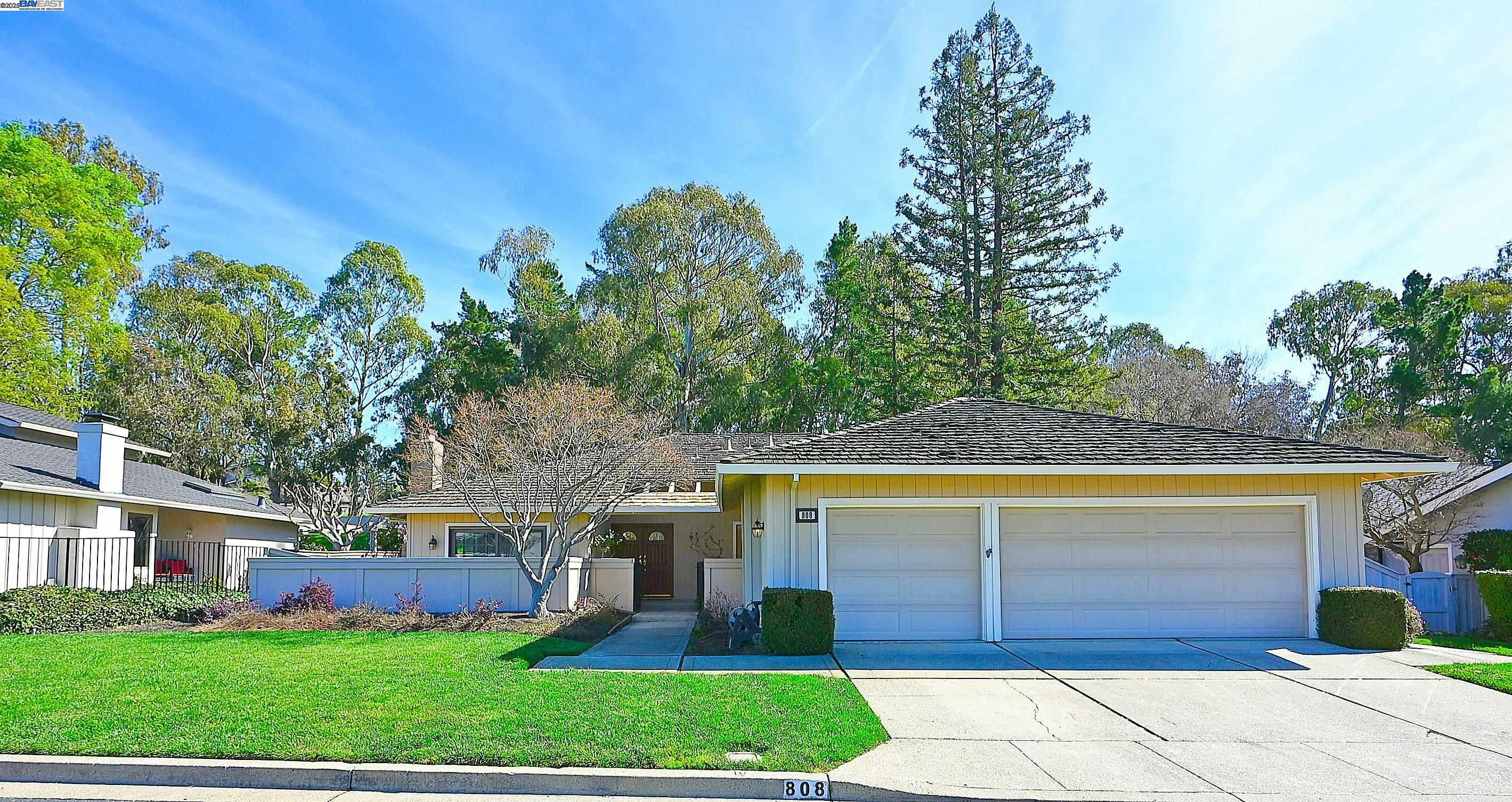 Property Photo:  808 Saint George Rd  CA 94526 