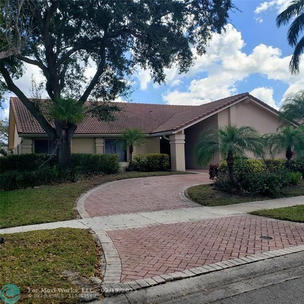 Property Photo:  1100 NW 100th Way  FL 33322 