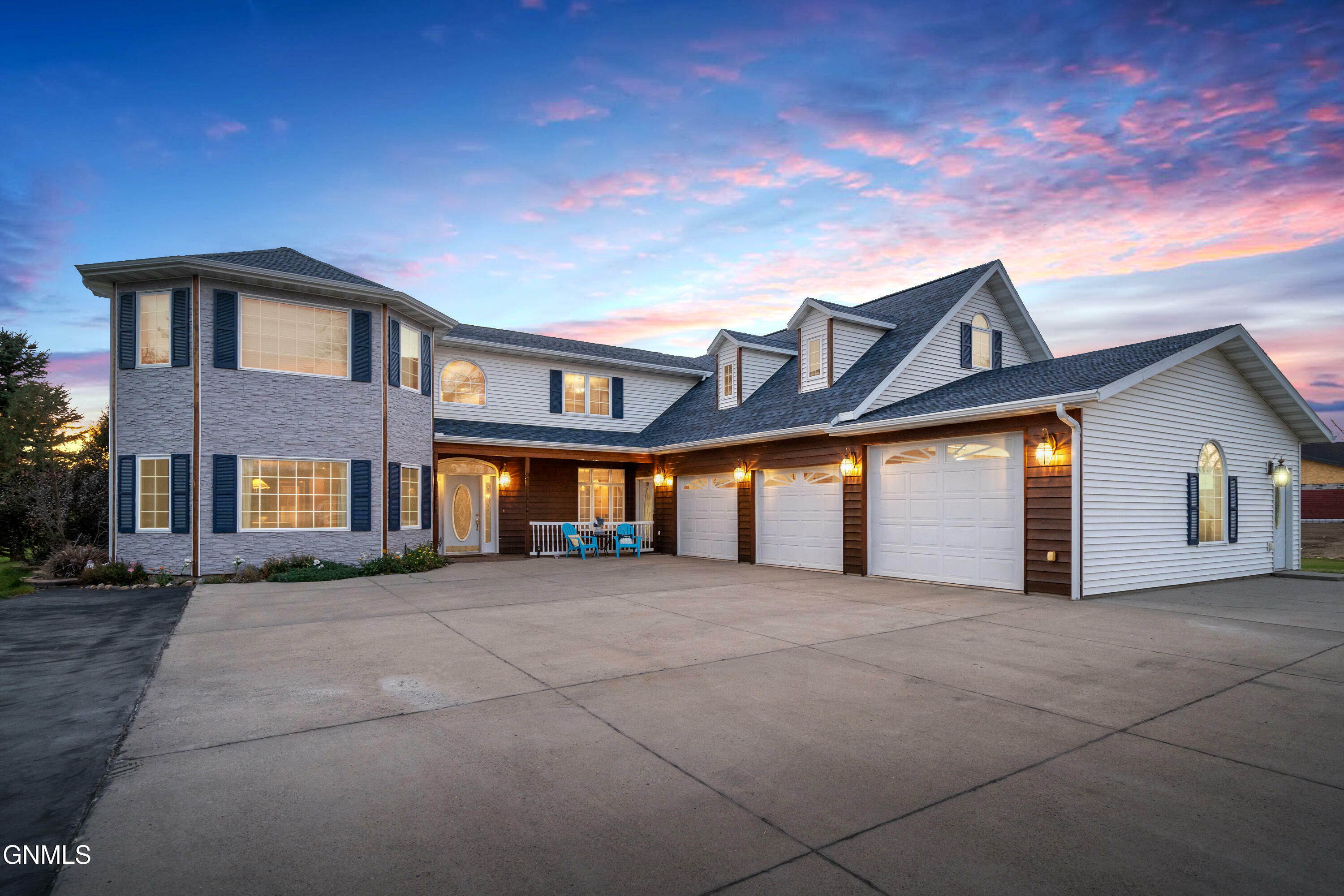 Property Photo: 4310 Fernwood Drive ND 58503