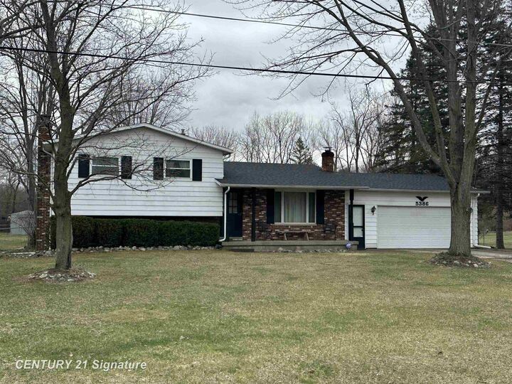 5386 S Johnson Road  Flushing MI 48433 photo