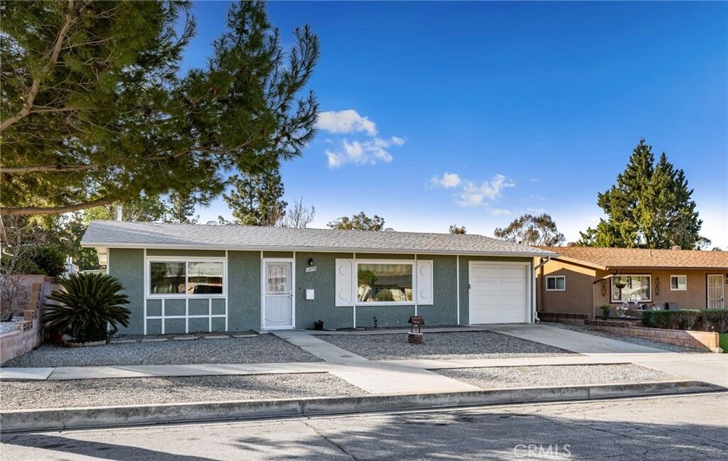Property Photo: 11979 Peach Tree Road CA 92399
