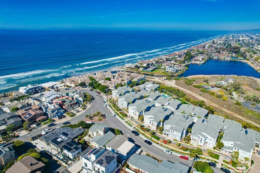2333 Ocean St  Carlsbad CA 92008 photo