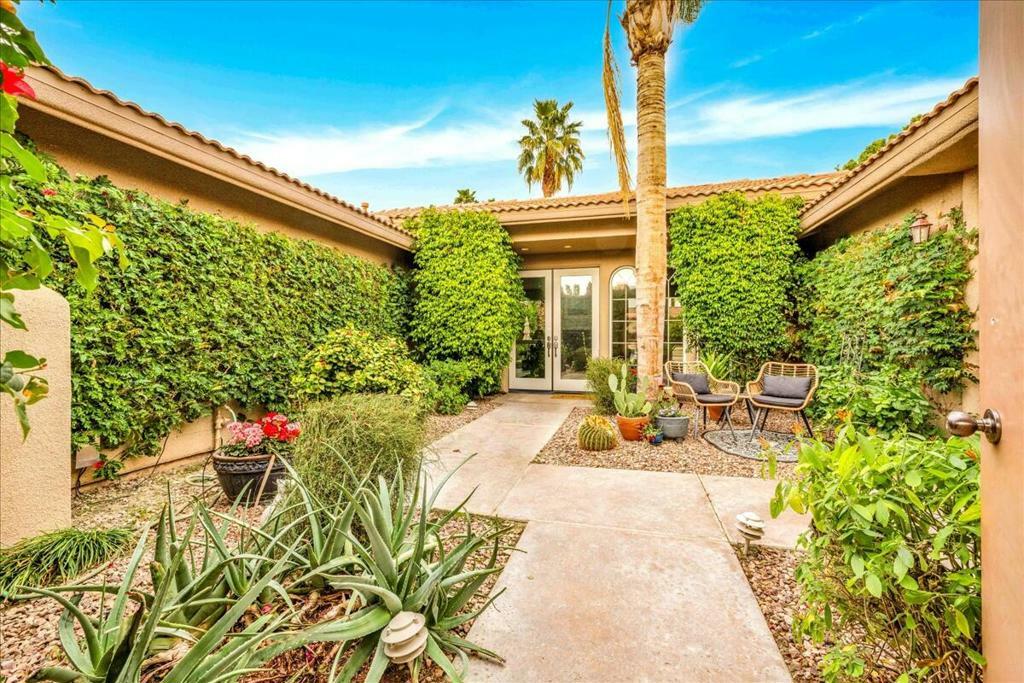 Property Photo: 78900 Via Melodia CA 92253