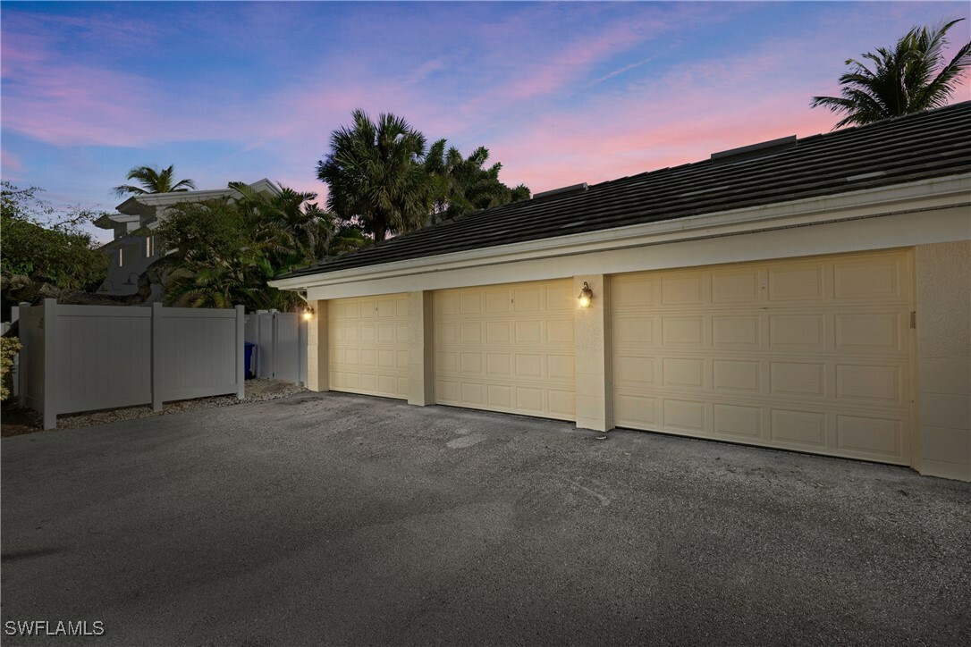 Property Photo: 445 3rd Avenue S 102 FL 34102