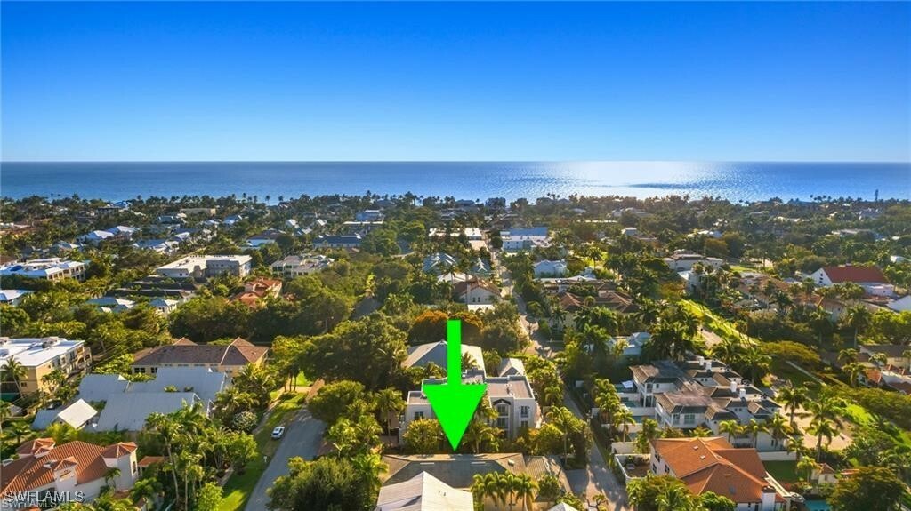 Property Photo: 445 3rd Avenue S 102 FL 34102