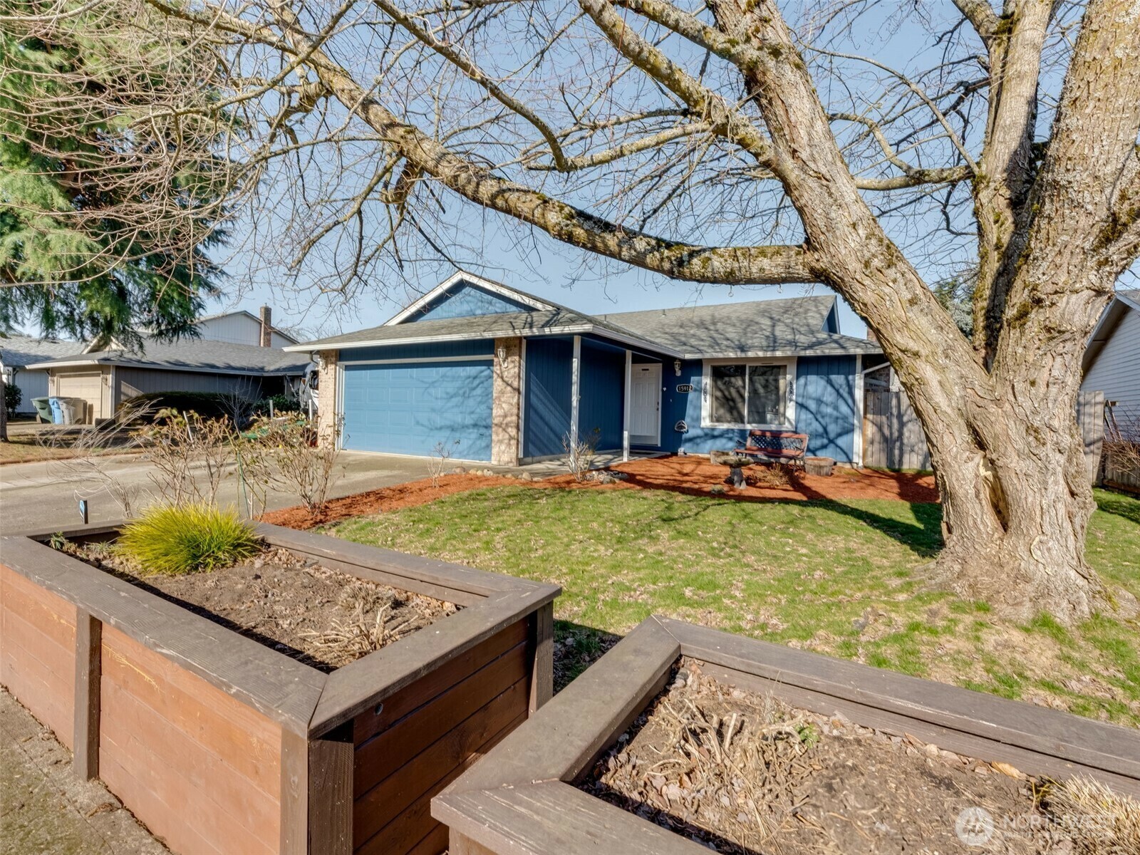 Property Photo:  15912 NE 1st Circle  WA 98684 