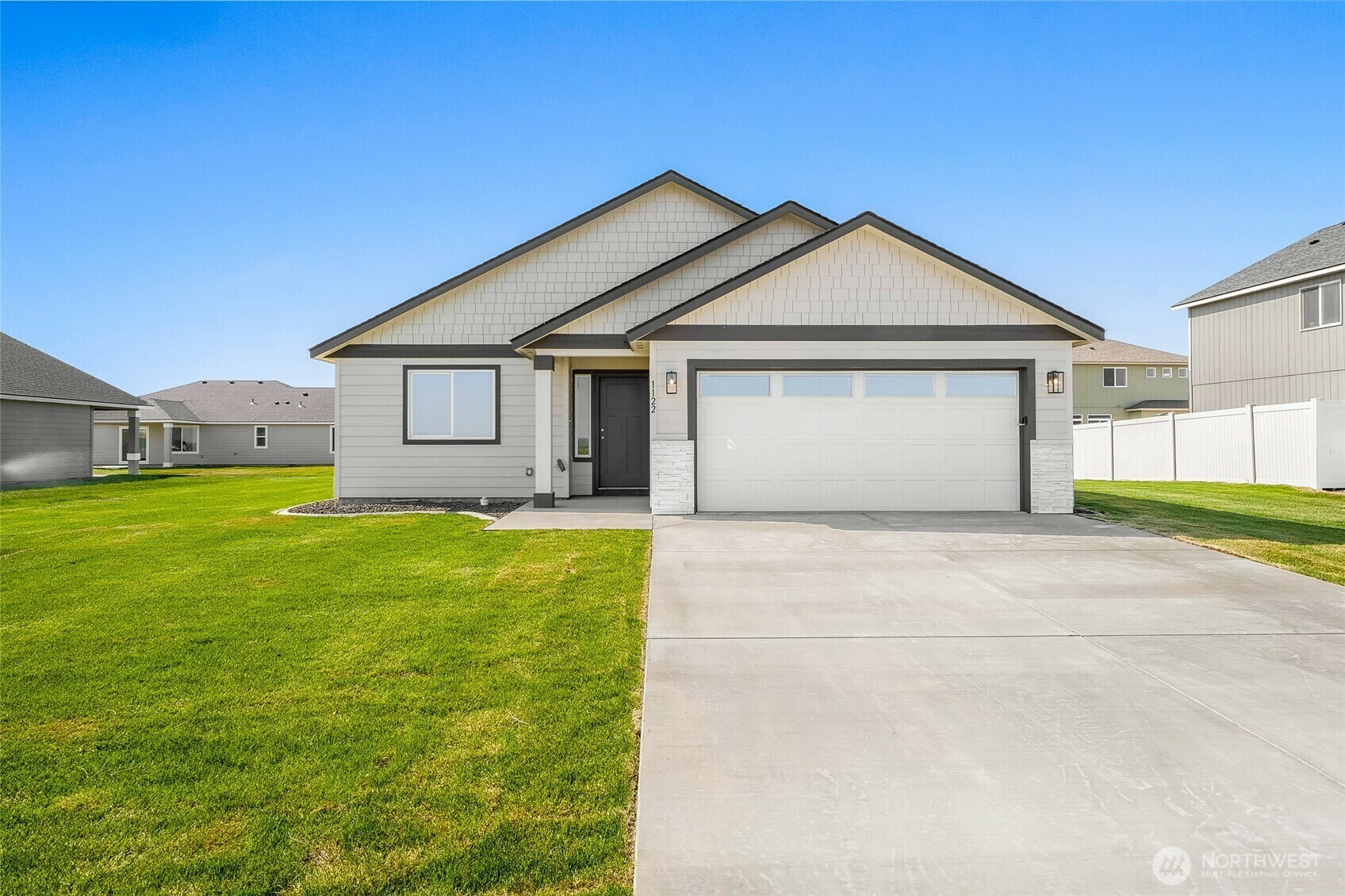 1122  8th Avenue NE  Ephrata WA 98823 photo