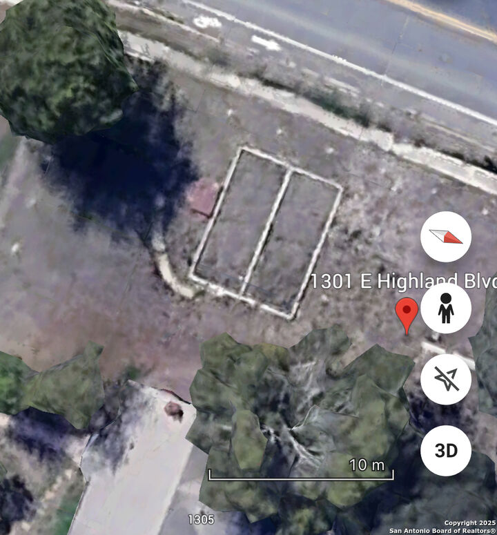 Property Photo: 1301 E Highland TX 78210