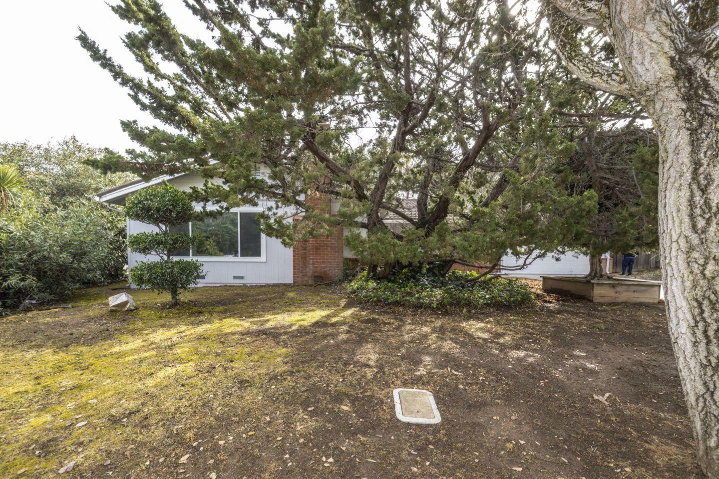 Property Photo:  2285 Deodara Drive  CA 94024 