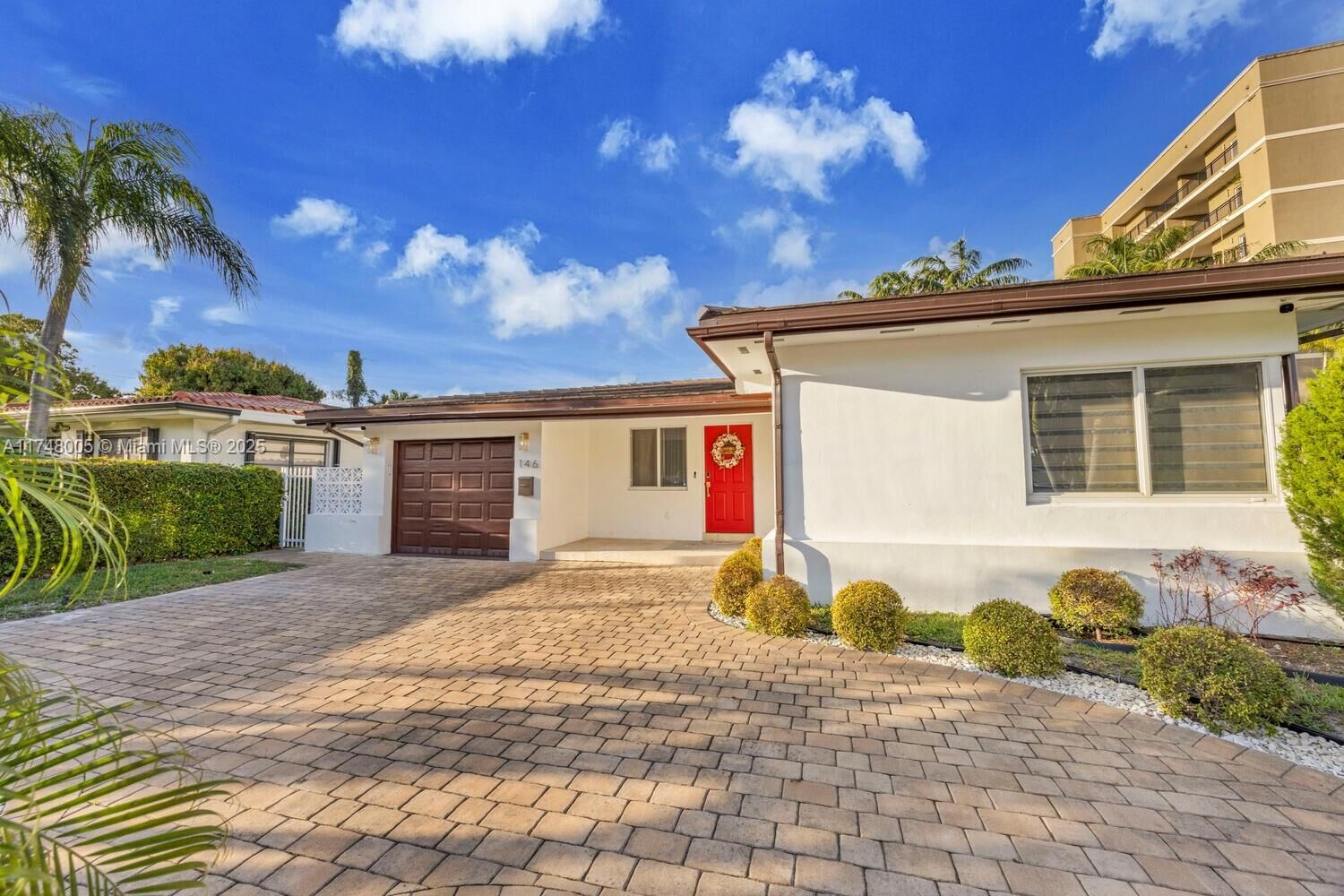 Property Photo: 146 Ponce De Leon Blvd FL 33134