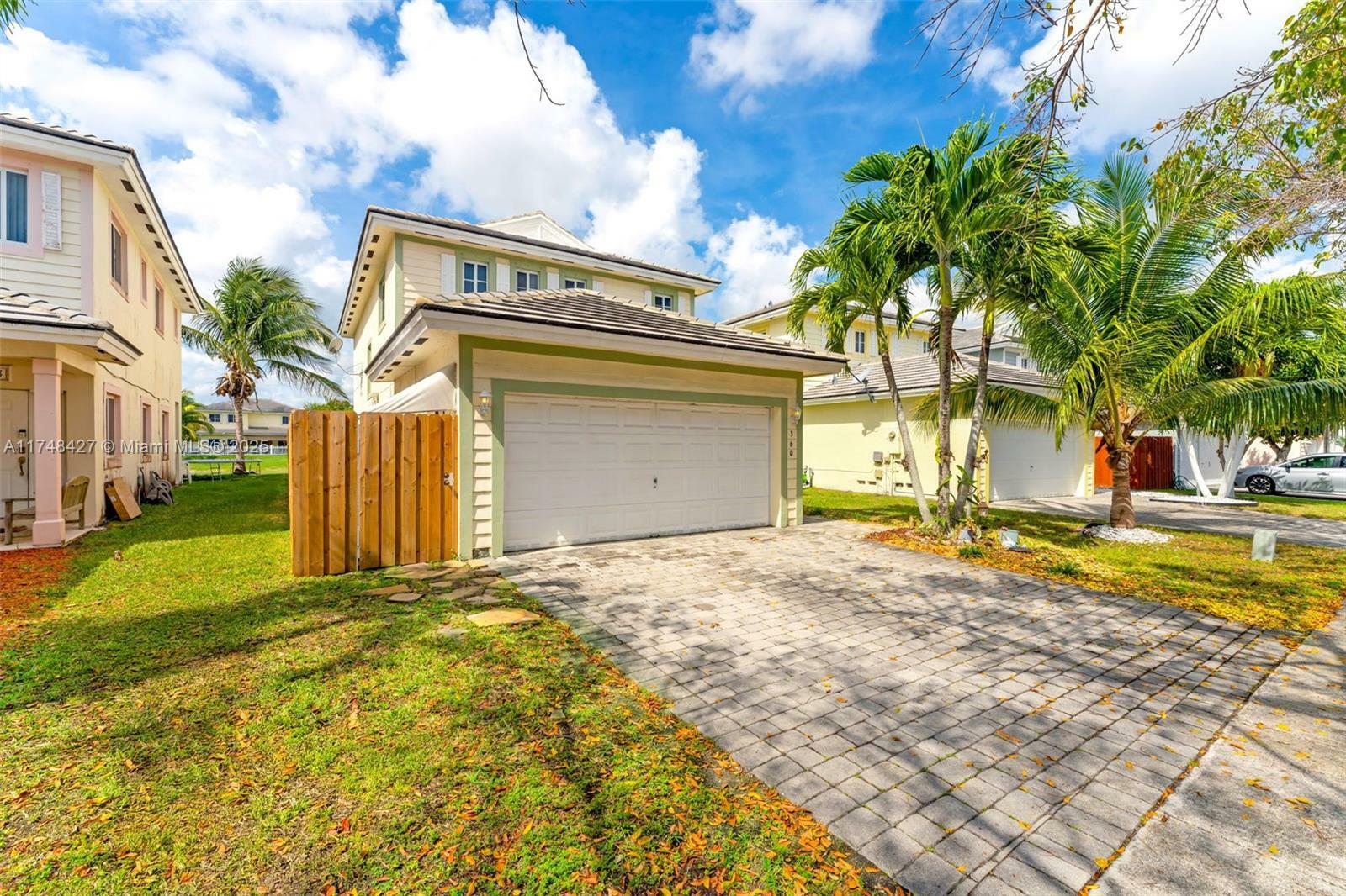 Property Photo:  360 NE 31st Ave  FL 33033 