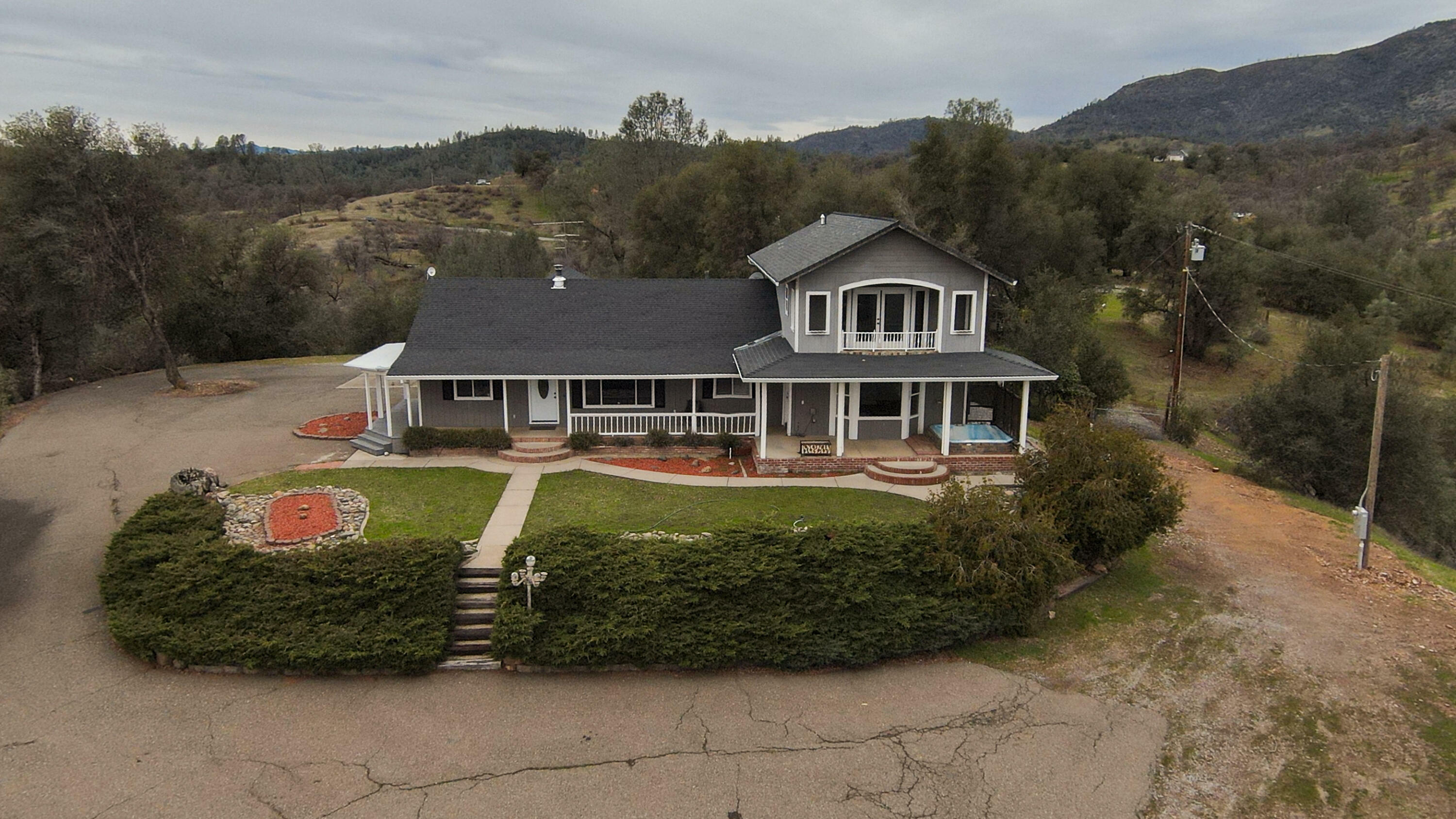 22129 E Elk Trail  Redding CA 96003 photo