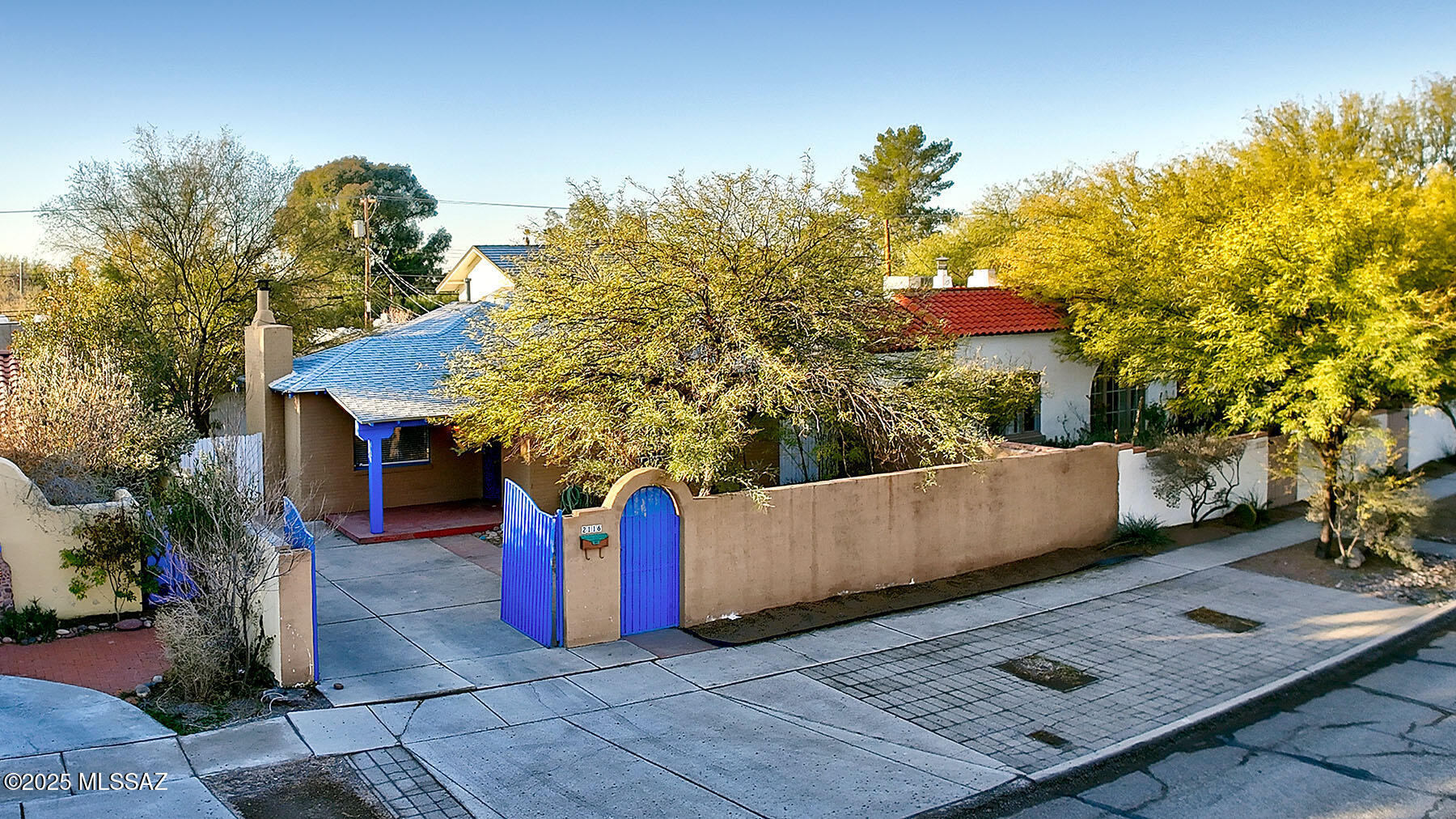 Property Photo: 2116 E 6th Street AZ 85719
