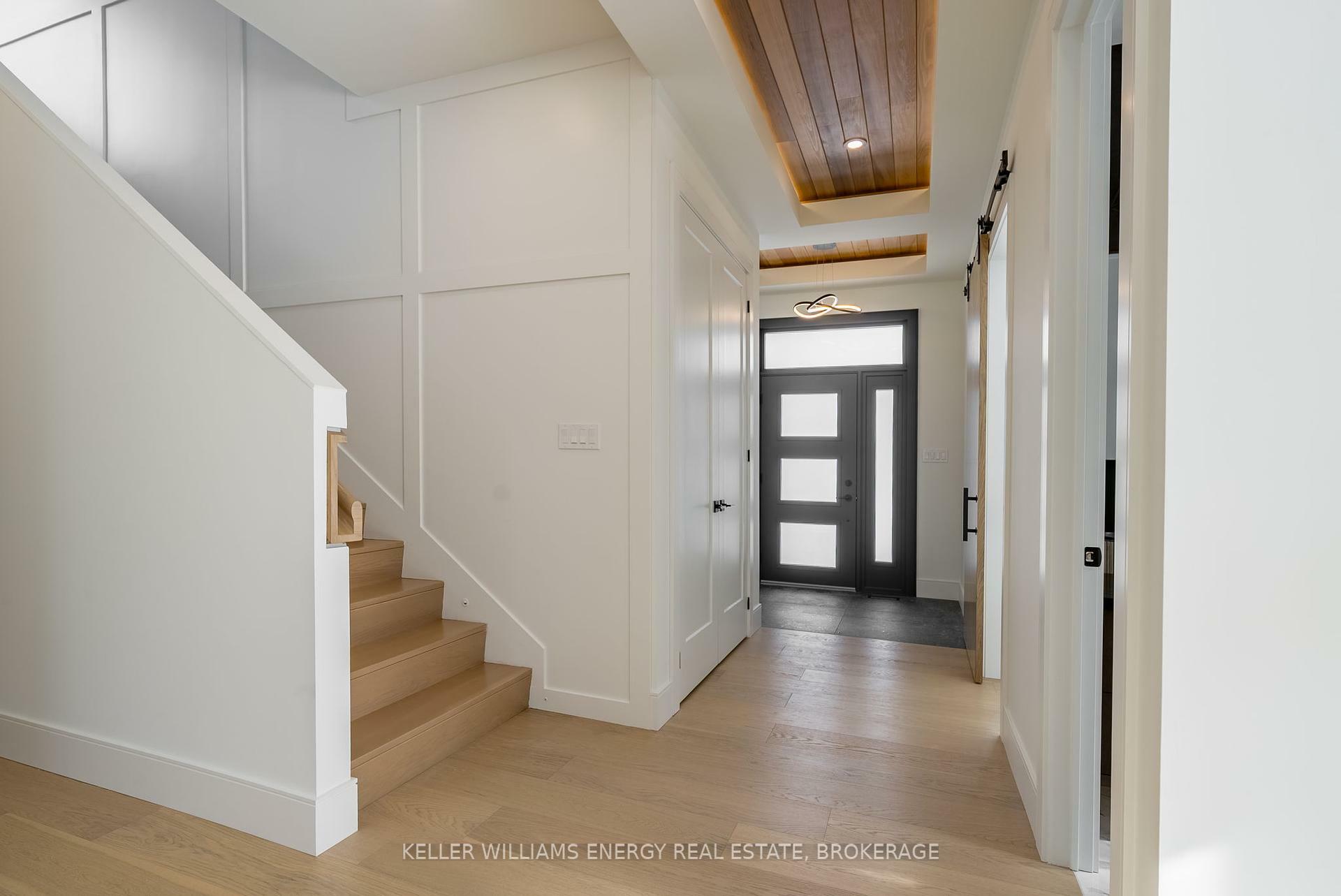 Property Photo: 120B Cochrane Street ON L1N 5H8