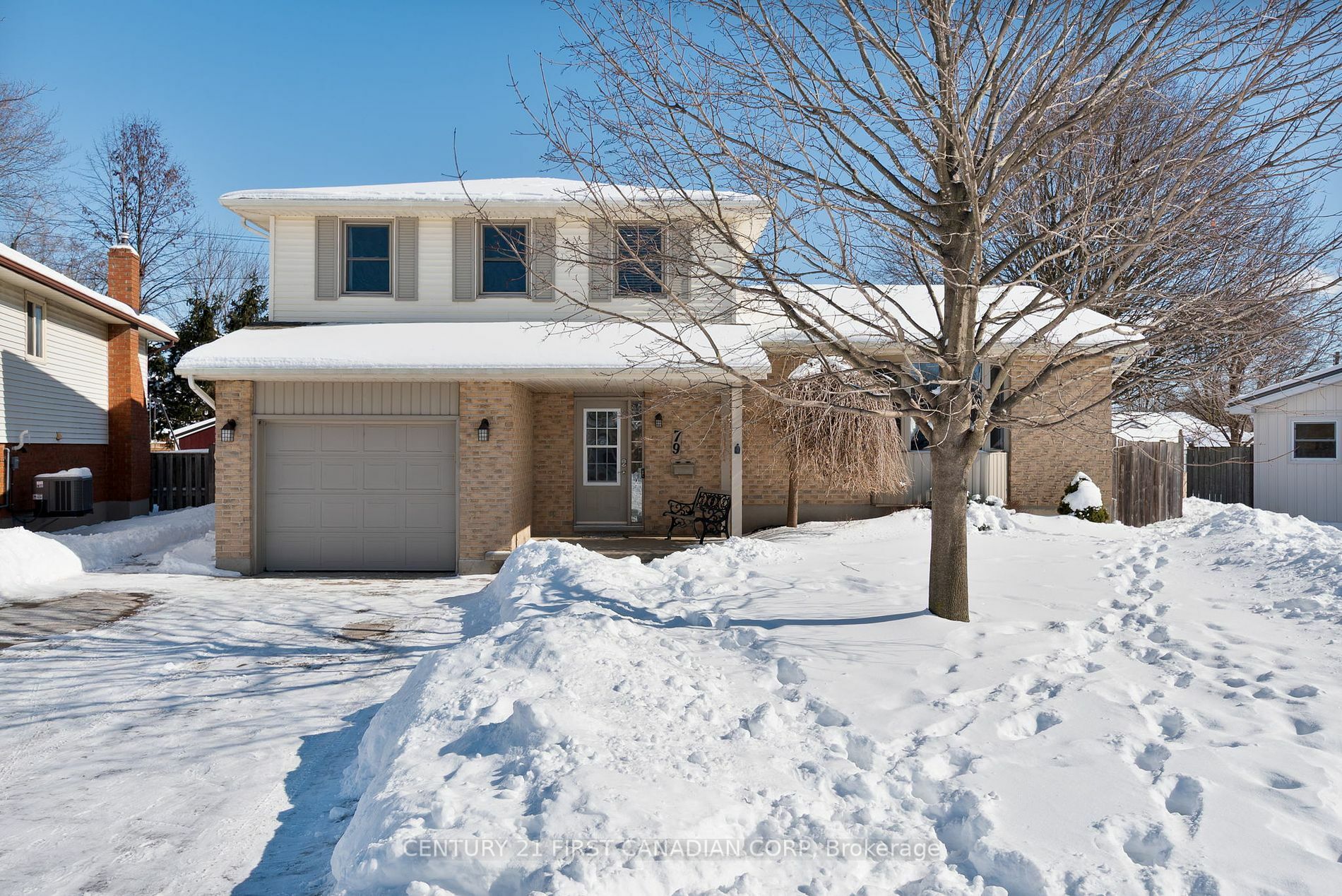 Property Photo:  79 Dufferin St  ON N5H 2L9 