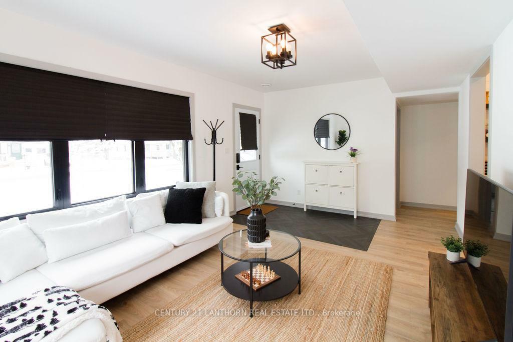 Property Photo: 39 Fawcett Avenue ON K0K 2T0
