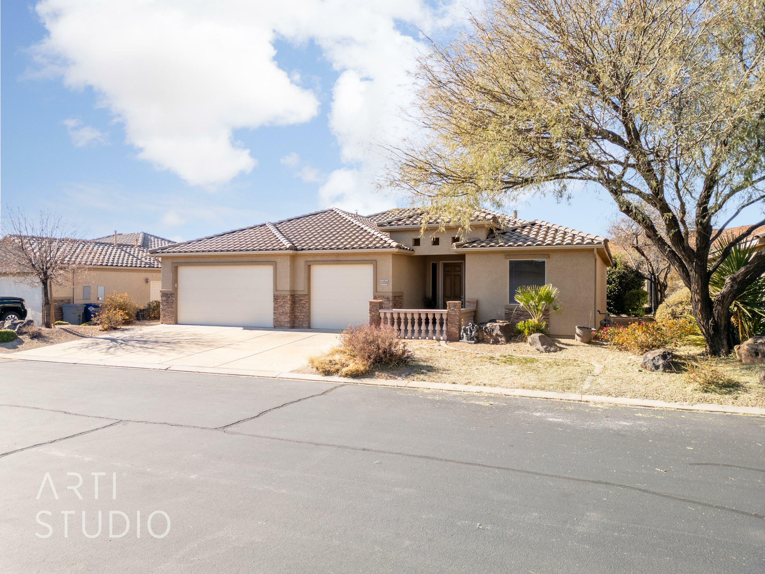 Property Photo: 1109 N Ventana Dr UT 84780
