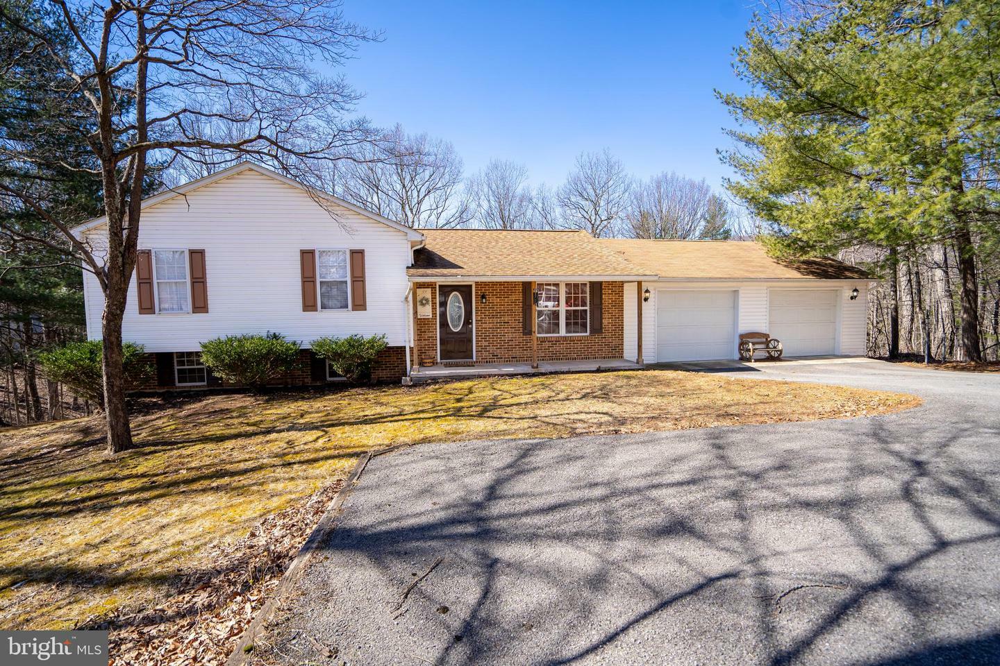 Property Photo: 59 Apple Orchard Lane WV 25411