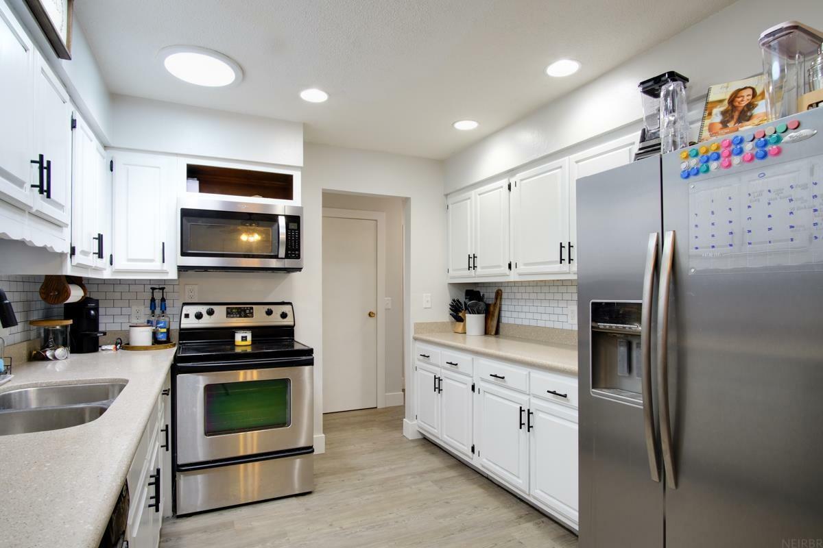 Property Photo: 208 1st Street IA 50665