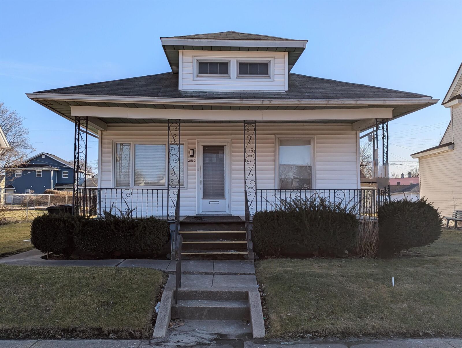 Property Photo:  2510 Grace Street  IN 46619-3342 