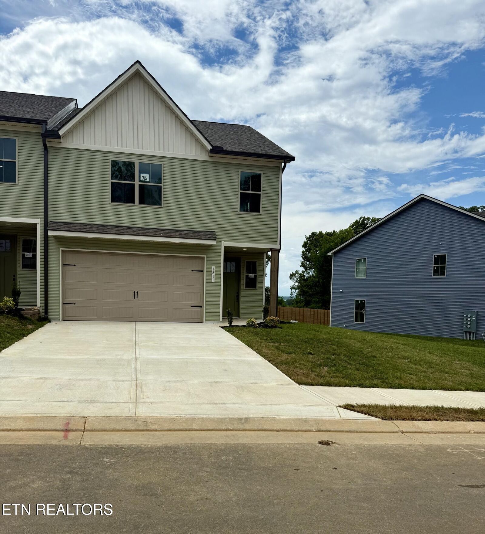 Property Photo:  1811 Bennett Village Drive  TN 37804 