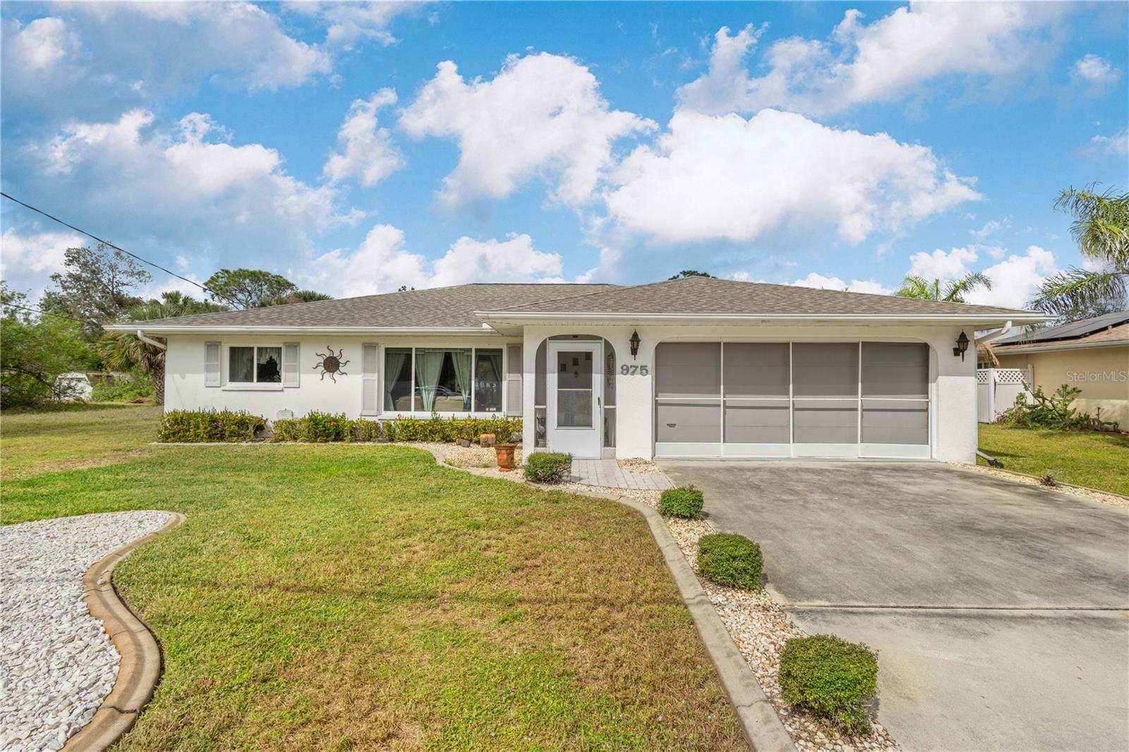 Property Photo:  975 Clearview Drive  FL 33953 