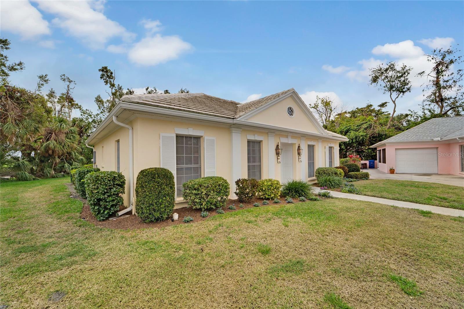 Property Photo: 2 Antigua Circle 4 FL 34223