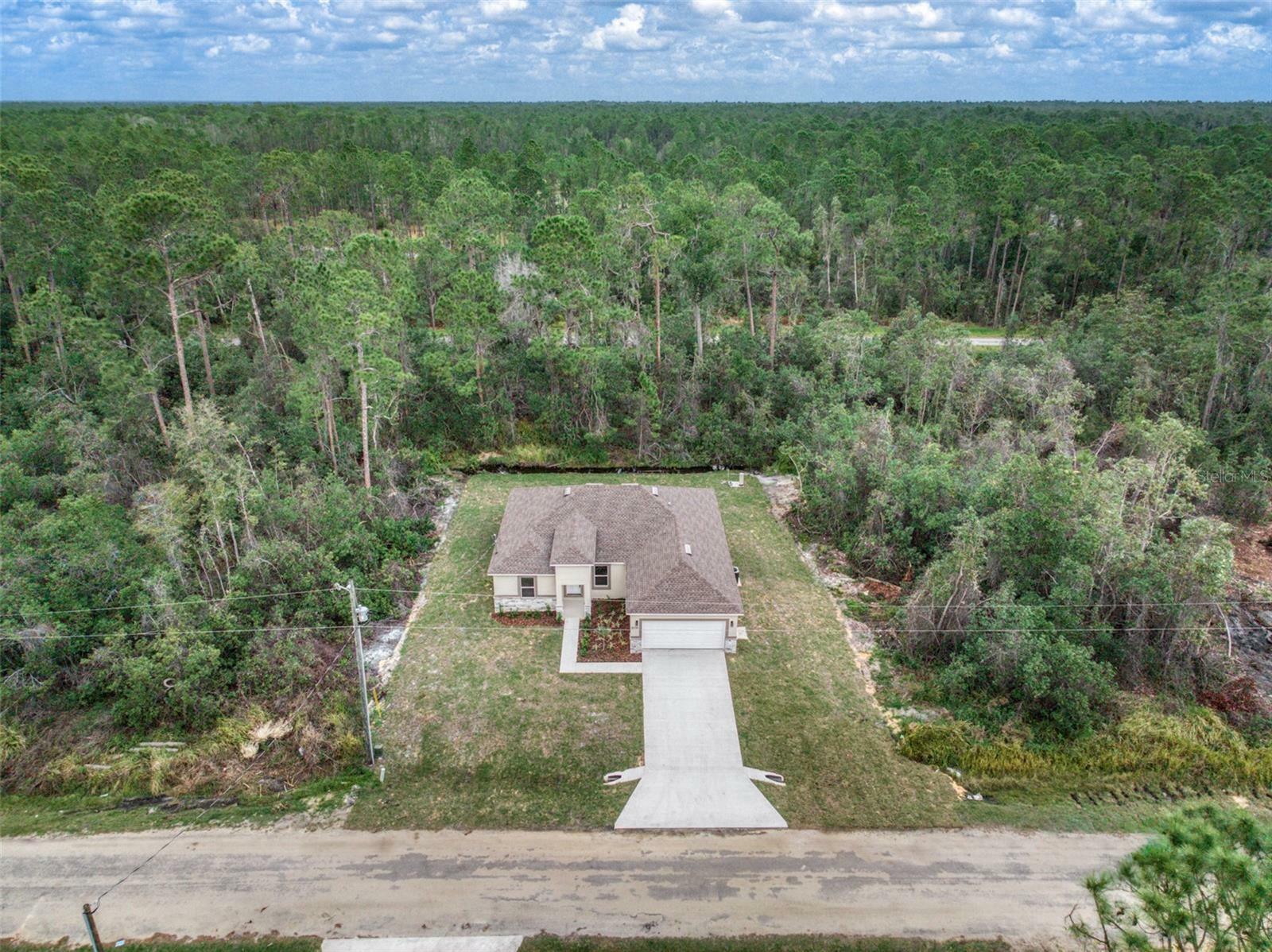 Property Photo: 8710 Capilla Street FL 33872
