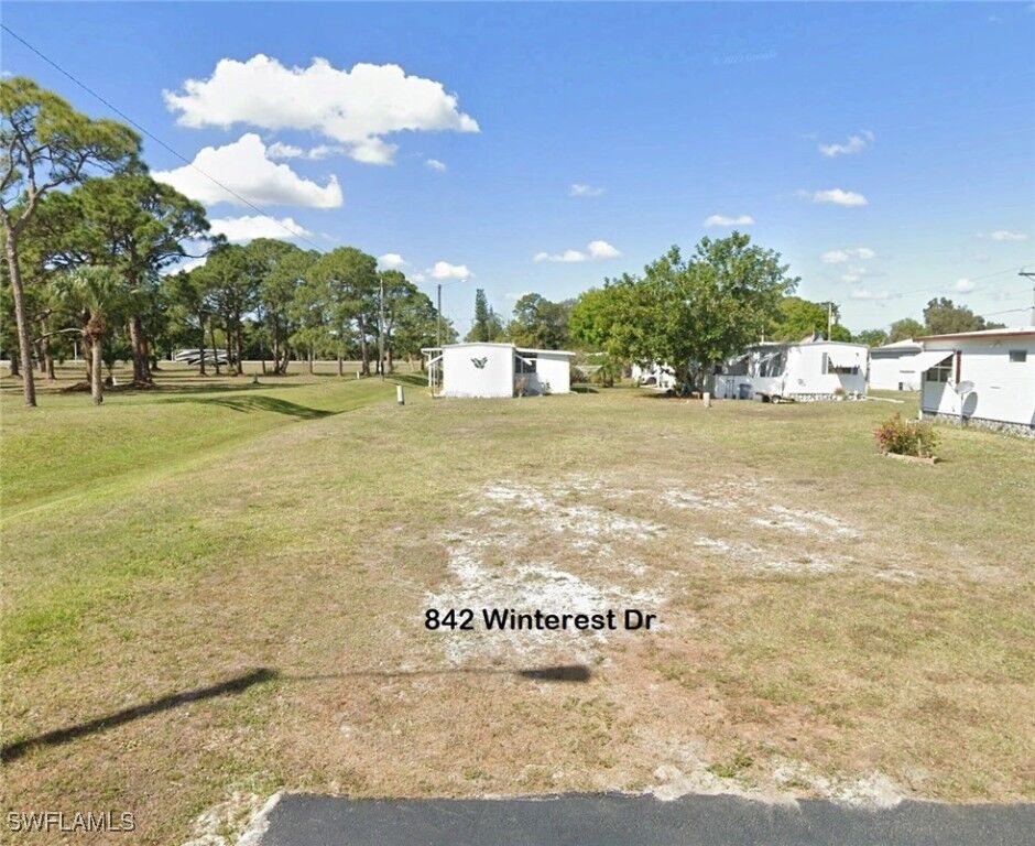Property Photo:  842 Winterest Drive  FL 33917 