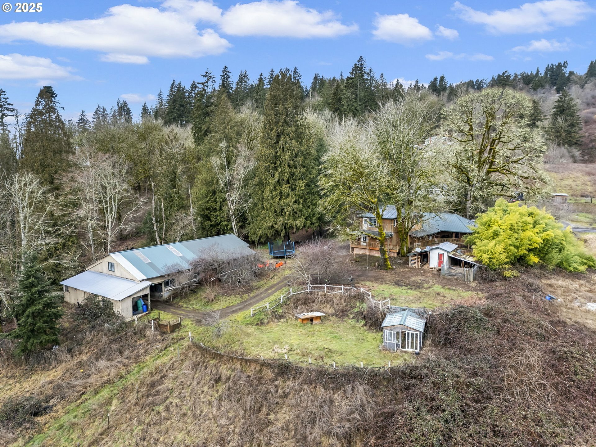 Property Photo:  202 Redwing Rd  WA 98674 