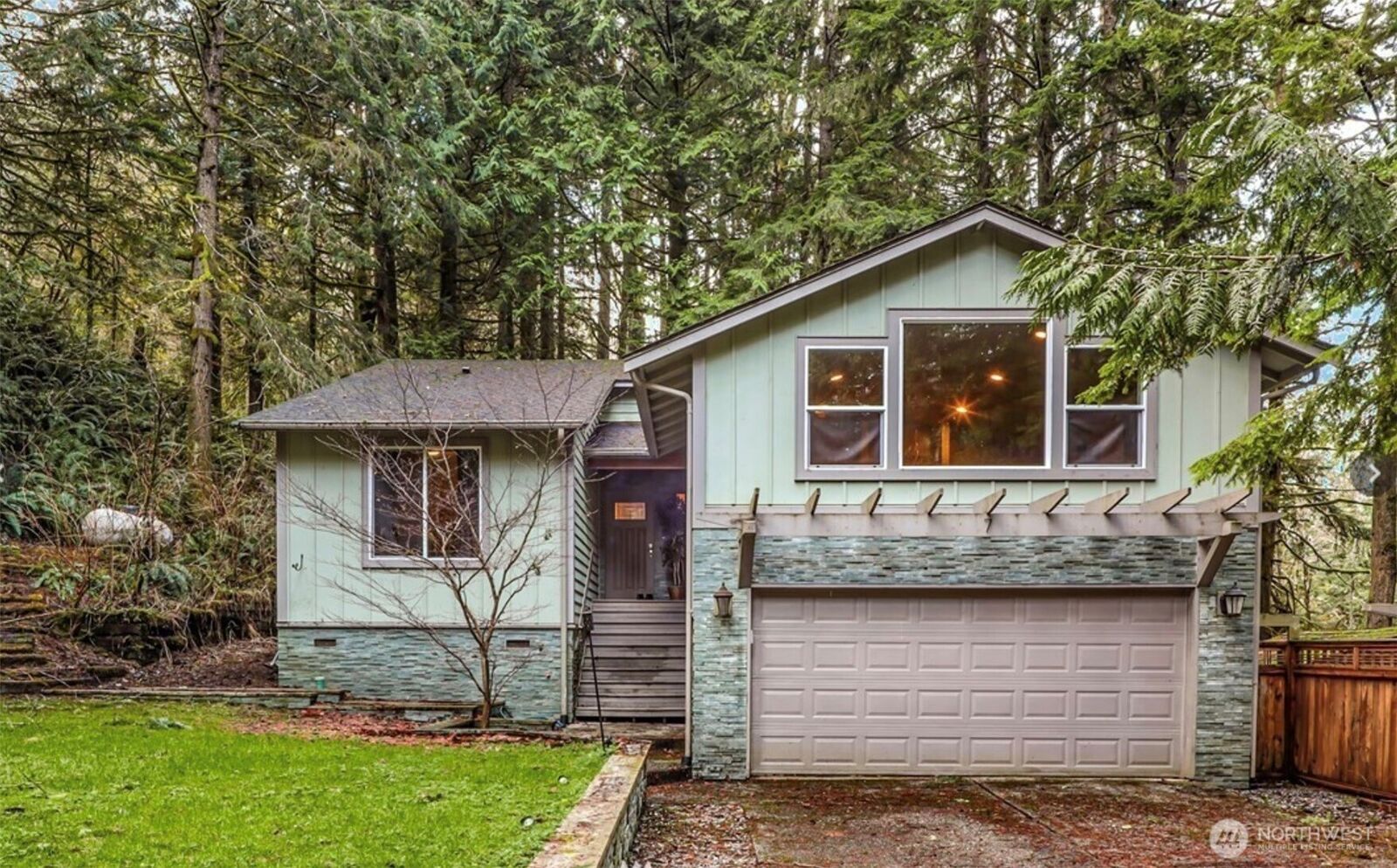 Property Photo: 7 Cayuse Court WA 98229