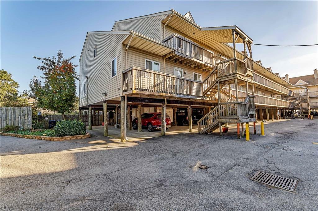 Property Photo: 833 Little Bay Ave C VA 23503