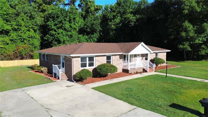 1501 Gosnold Ave  Elizabeth City NC 27909 photo