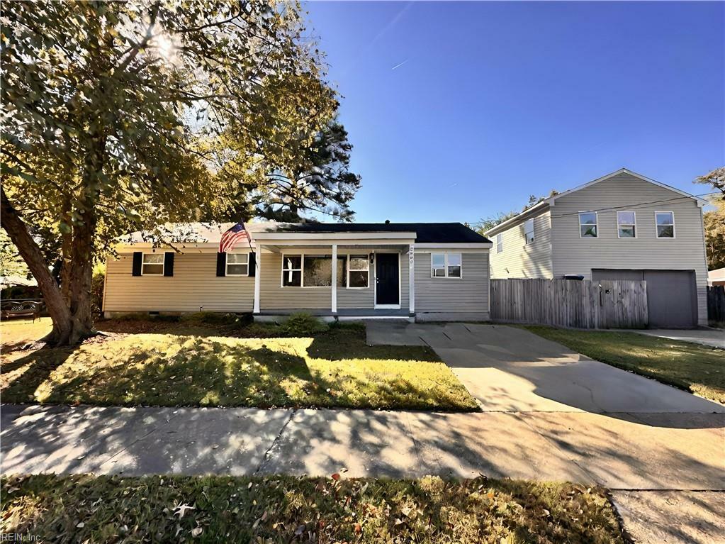 Property Photo: 2800 Rodgers St VA 23324