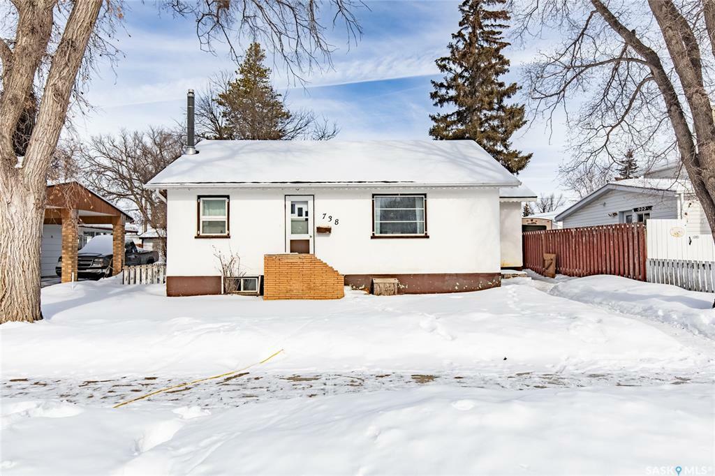 738 Stadacona Street E  Moose Jaw SK S6H 0K4 photo