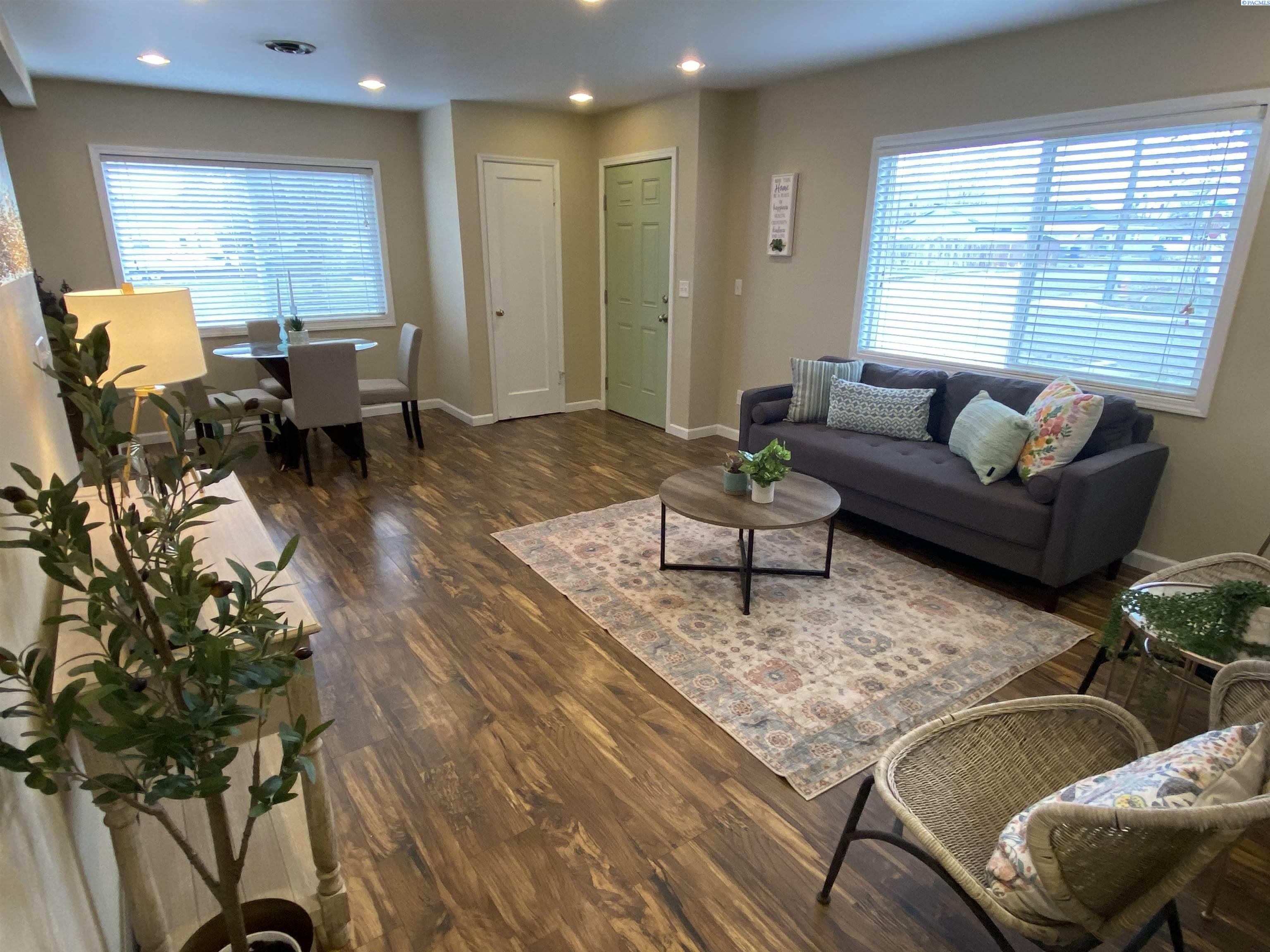 98 Cullum Ave  Richland WA 99352 photo