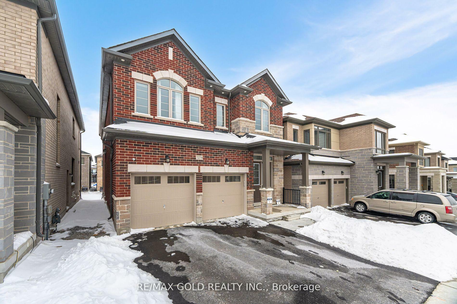 Property Photo: 1279 Plymouth Drive ON L1L 0T9