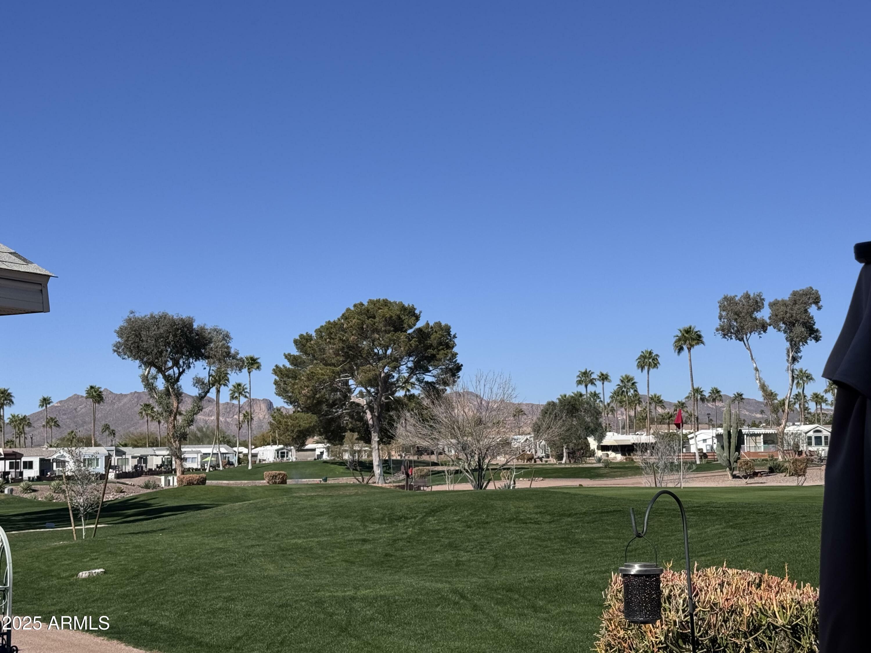 Property Photo:  2291 S Seminole Drive  AZ 85119 