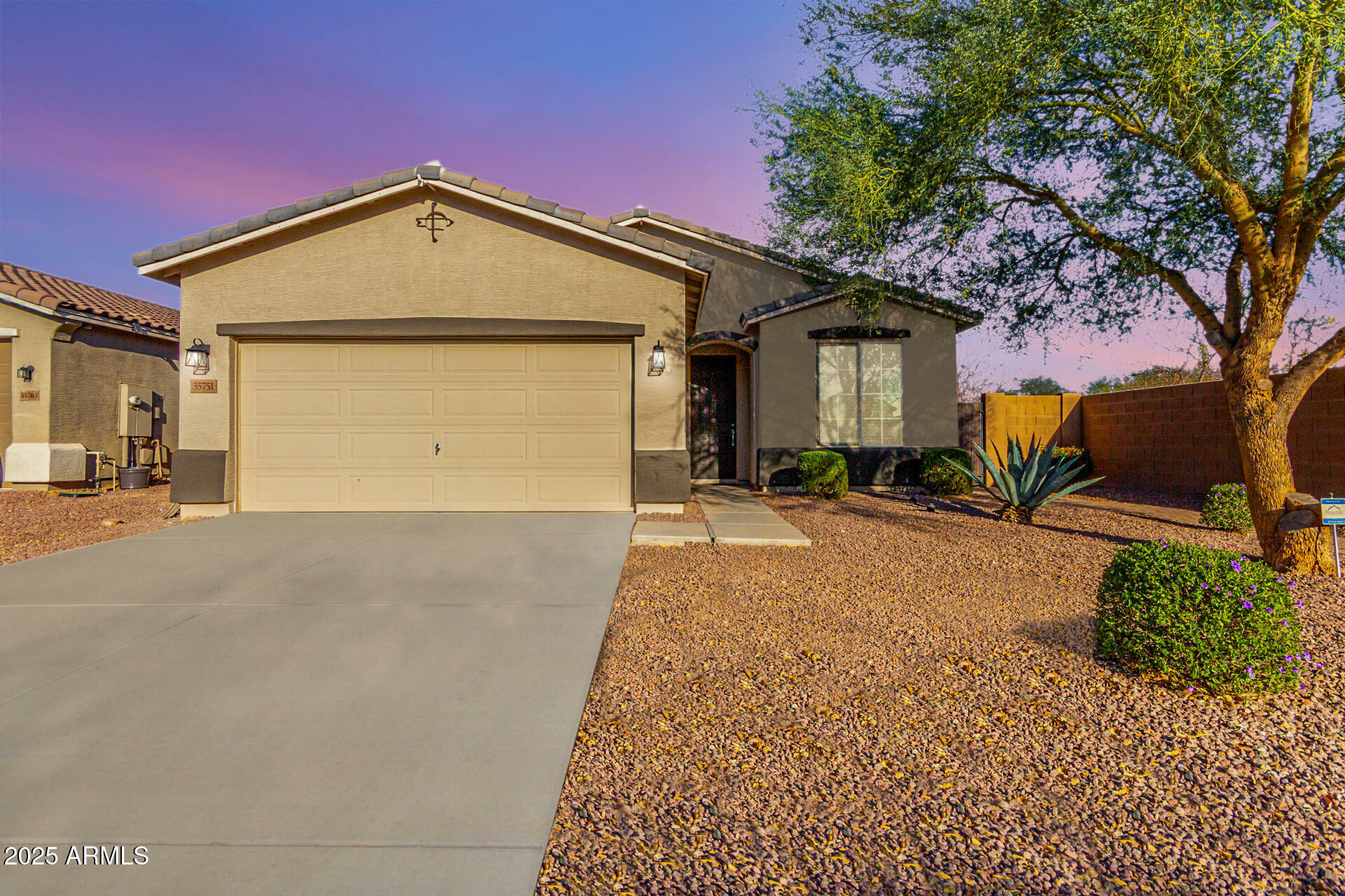 Property Photo:  35751 N Bandolier Drive  AZ 85144 