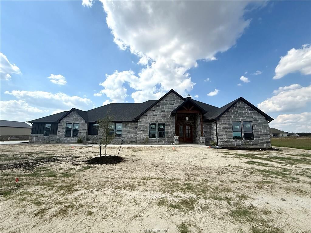 Property Photo: 7823 Luke Court TX 77808