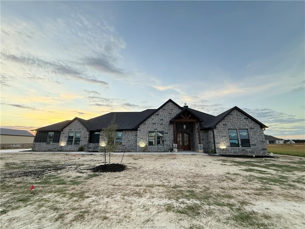 Property Photo: 7823 Luke Court TX 77808