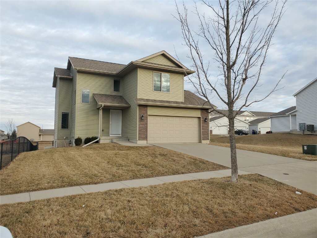 Property Photo: 8517 Brighton Way SW IA 52404