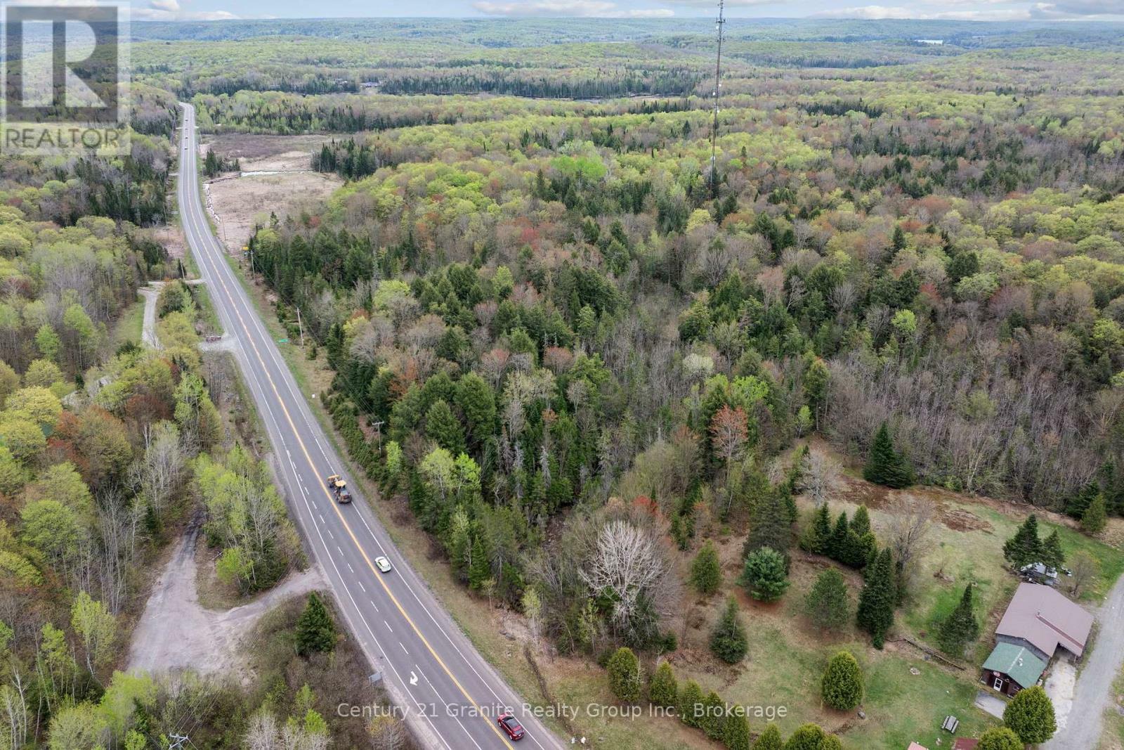 Photo de la propriété:  0 Highway 118  ON K0M 1S0 